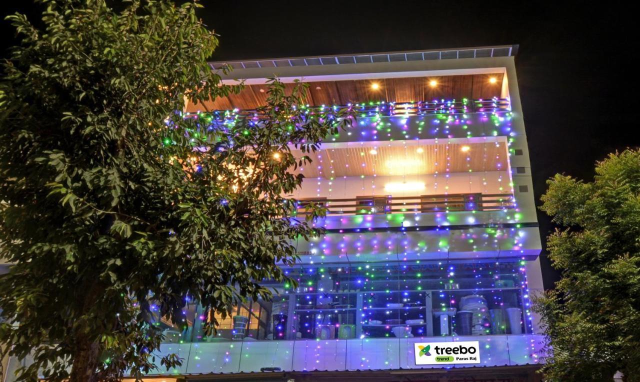 Treebo Paras Raj Near City Palace Udaipur Esterno foto